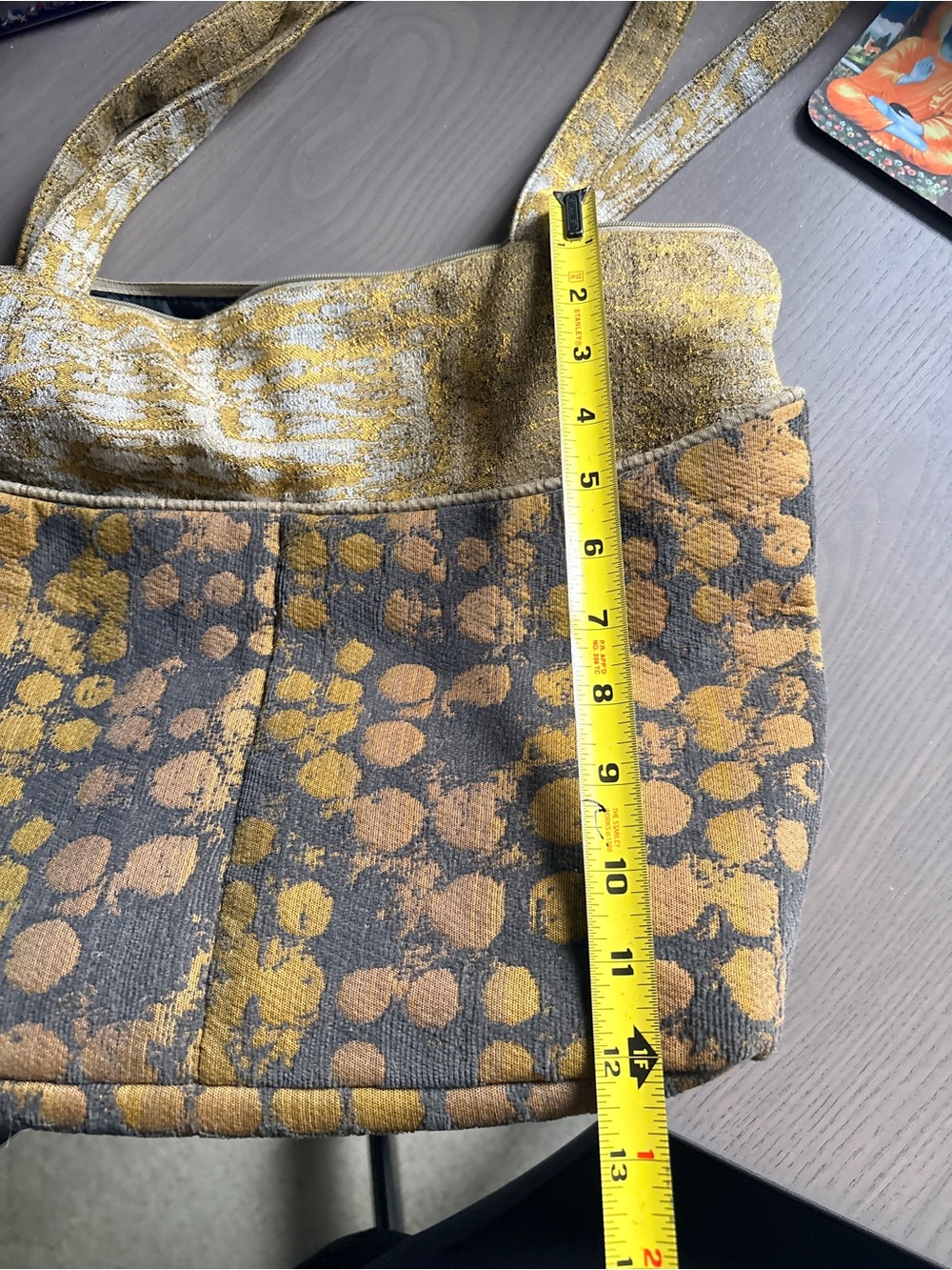 Textured Floral-Pattern Shoulder Bag in Brown and Gold - Picture 6 of 8